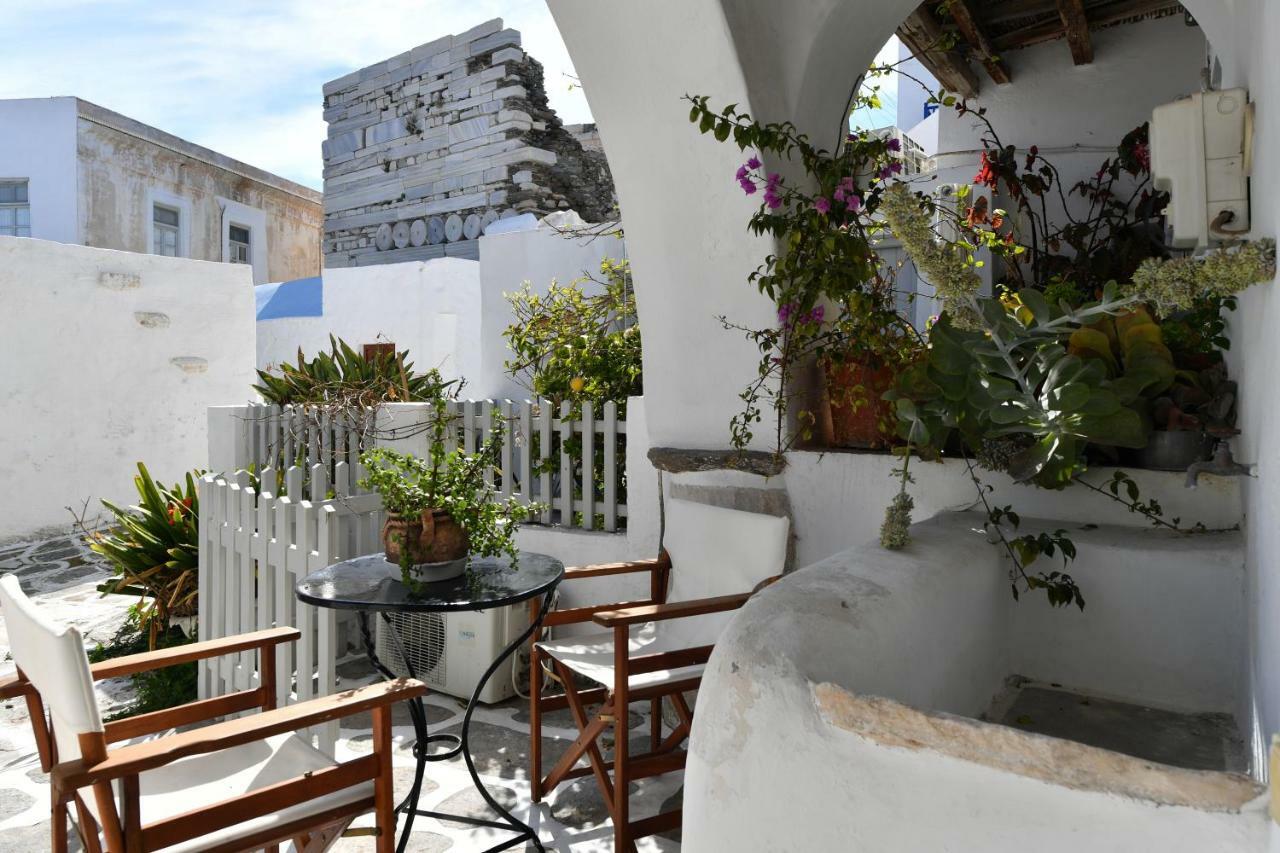 Kastro Cozy Guesthouse Parikia  Exterior photo