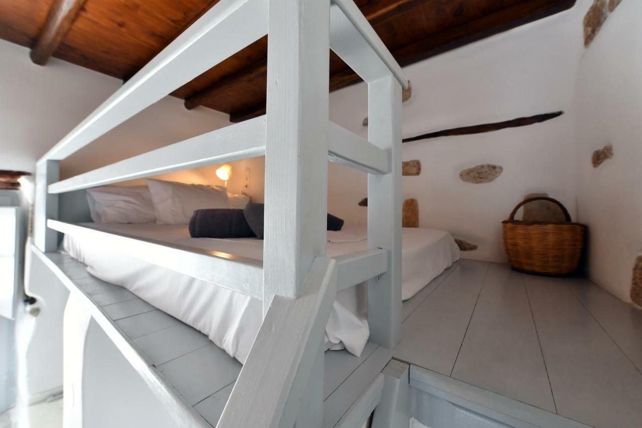 Kastro Cozy Guesthouse Parikia  Exterior photo